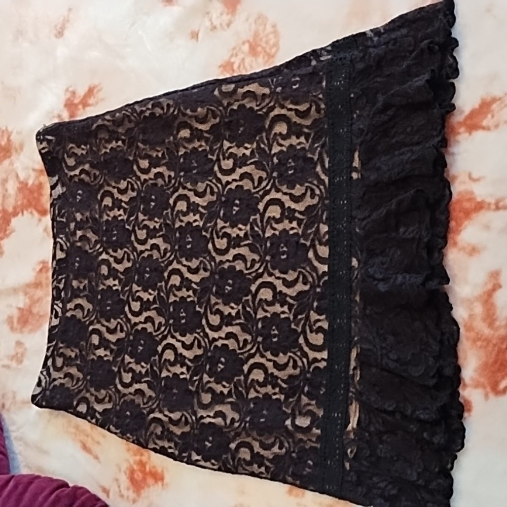 Bisou Bisou Lace Lined Pencil Skirt